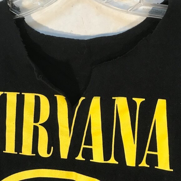 Vintage Rock Nirvana Smiley Face Punk Grunge Cropped Black Tank Top Tee T Shirt - Picture 4 of 5